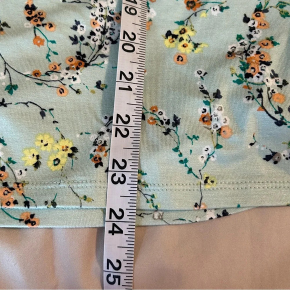 Ann Taylor LOFT Outlet Women’s SP Mint Green Ditsy Floral Flutter Sleeve Top - Picture 8 of 8